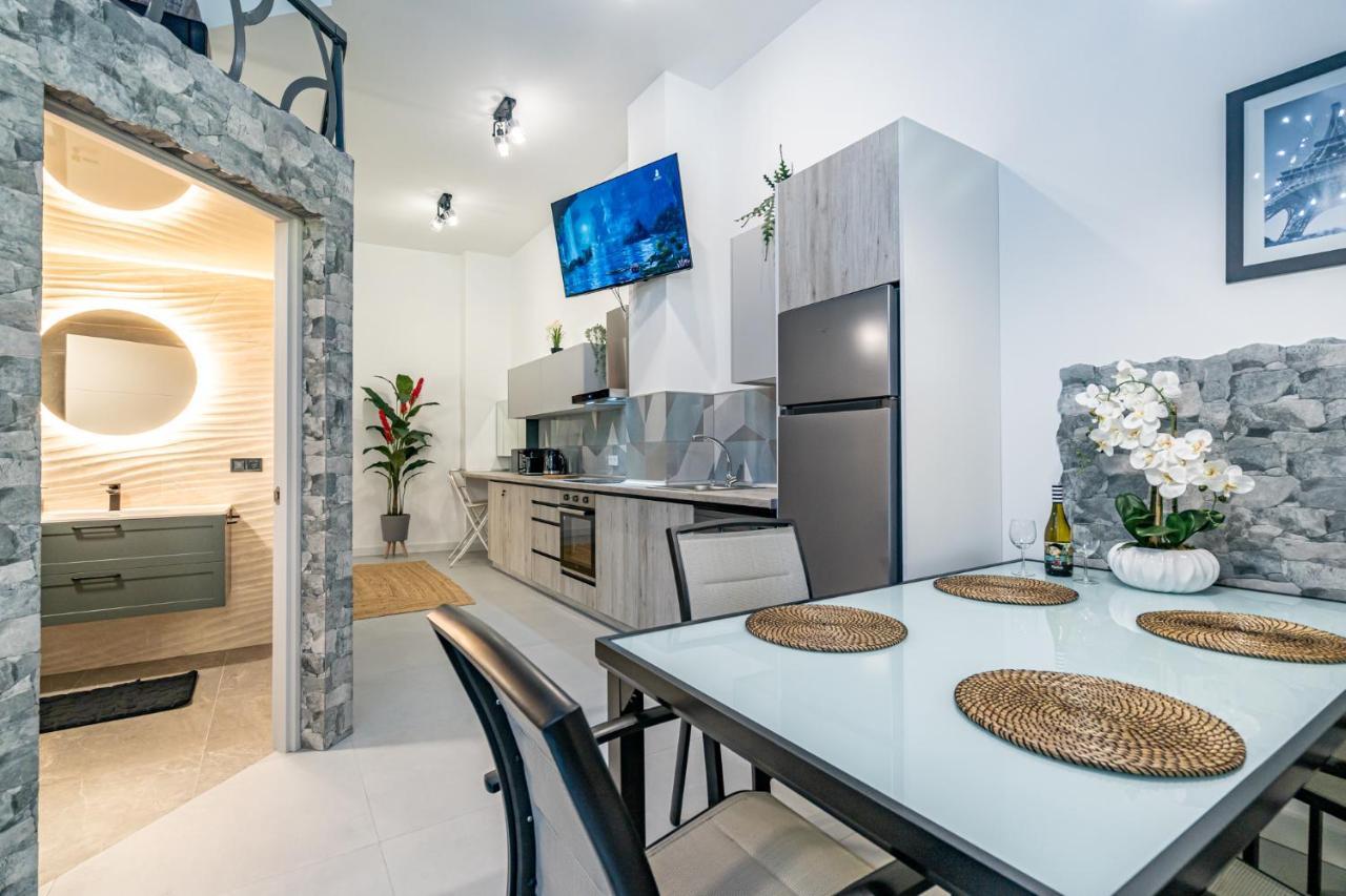 Exquisite Studio Apartment With An Original Design Валенсия Екстериор снимка
