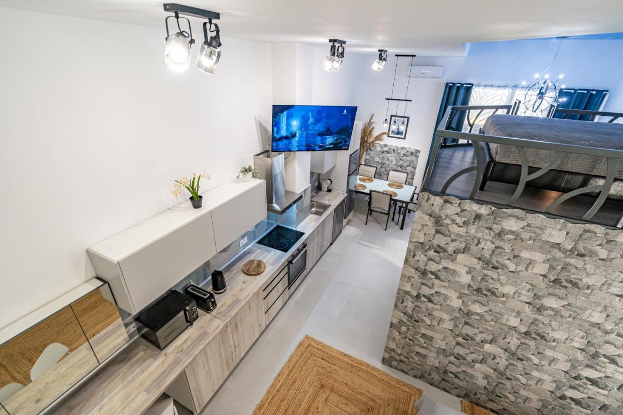 Exquisite Studio Apartment With An Original Design Валенсия Екстериор снимка